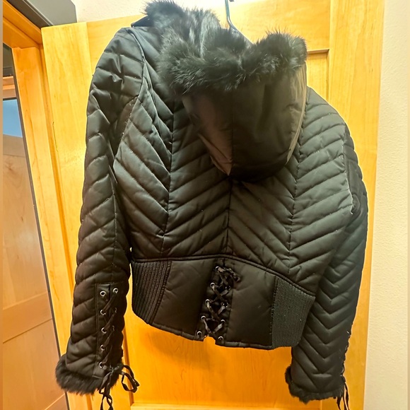 Circa 2005 Bebe bomber jacket. Fur hood and cuffs. Great condition. - Picture 4 of 4